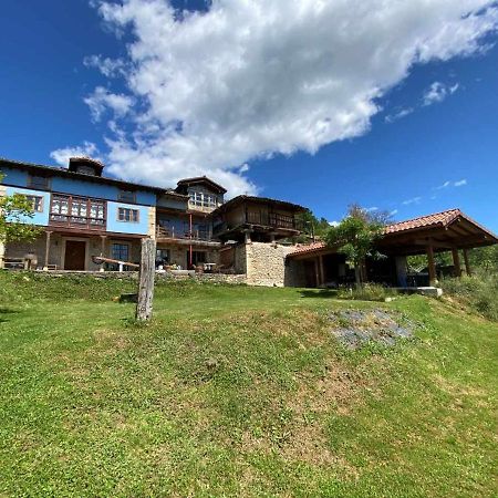 Casa Rural El Bohio Arriondas Eksteriør billede