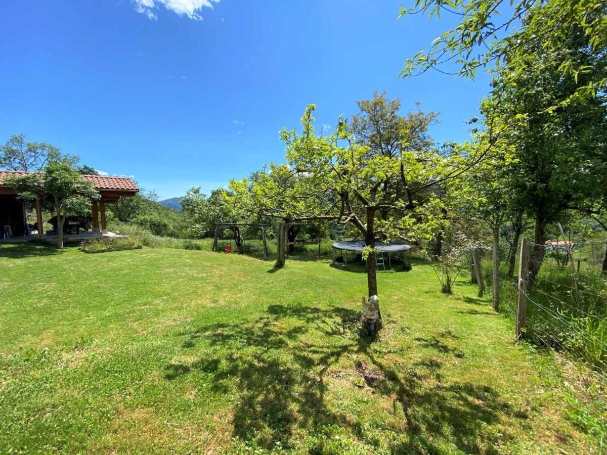 Casa Rural El Bohio Arriondas Eksteriør billede