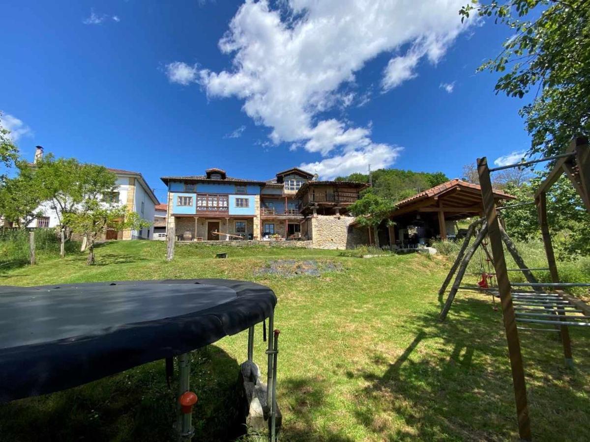 Casa Rural El Bohio Arriondas Eksteriør billede