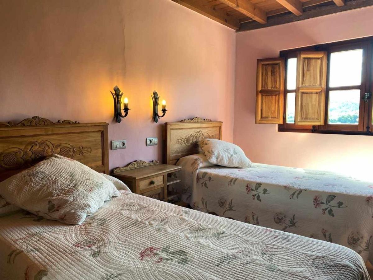 Casa Rural El Bohio Arriondas Eksteriør billede